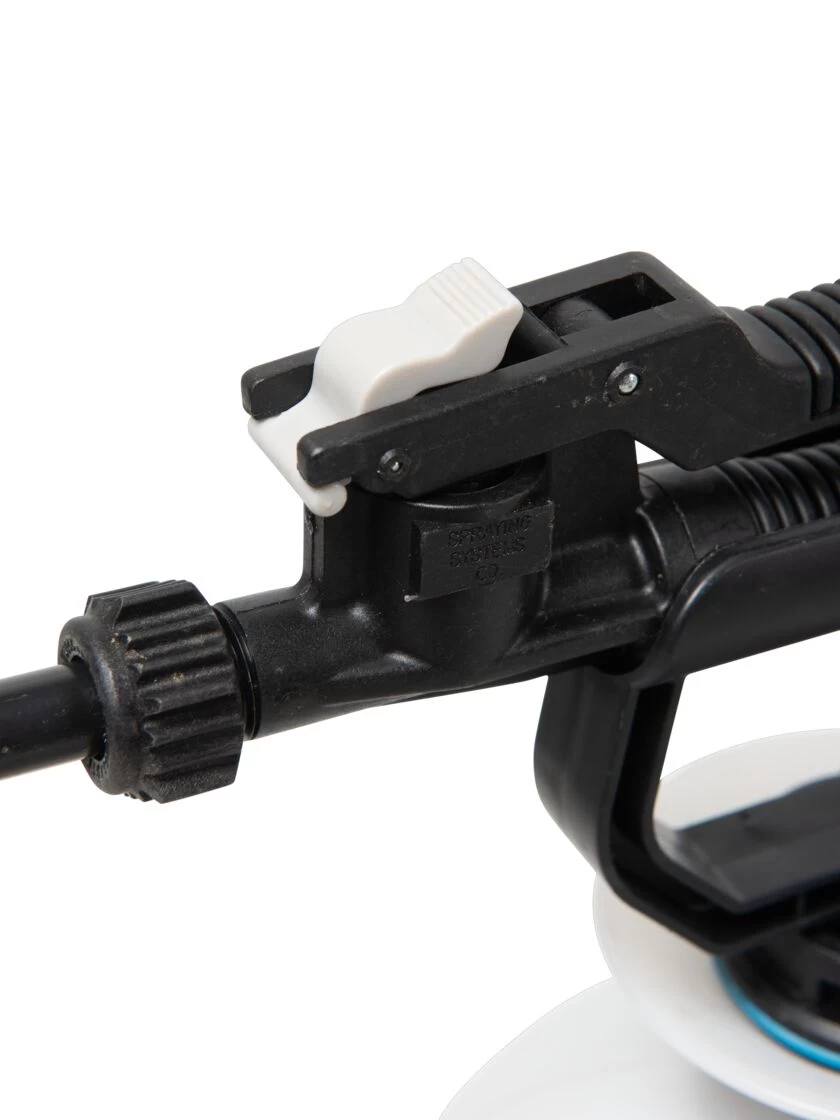 Sprayer Tank With Coil Hose Wand - Image 9