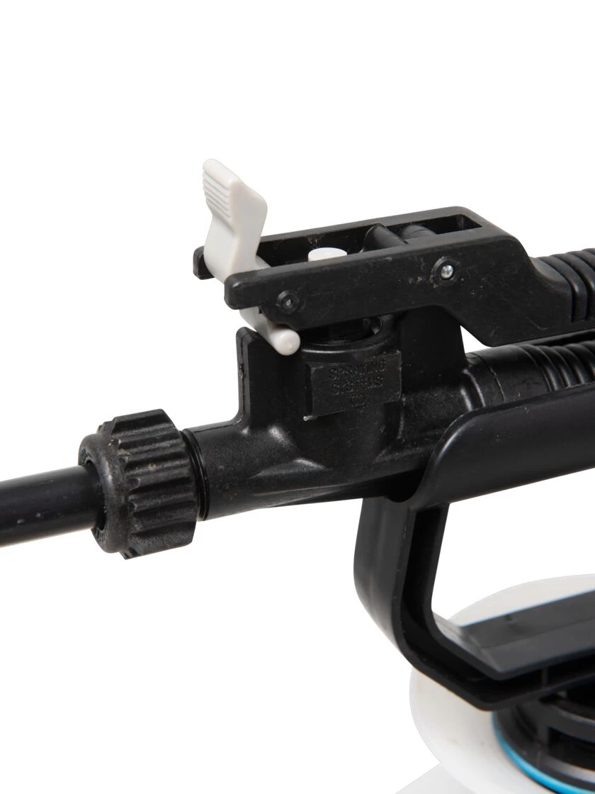 Sprayer Tank With Coil Hose Wand - Image 11