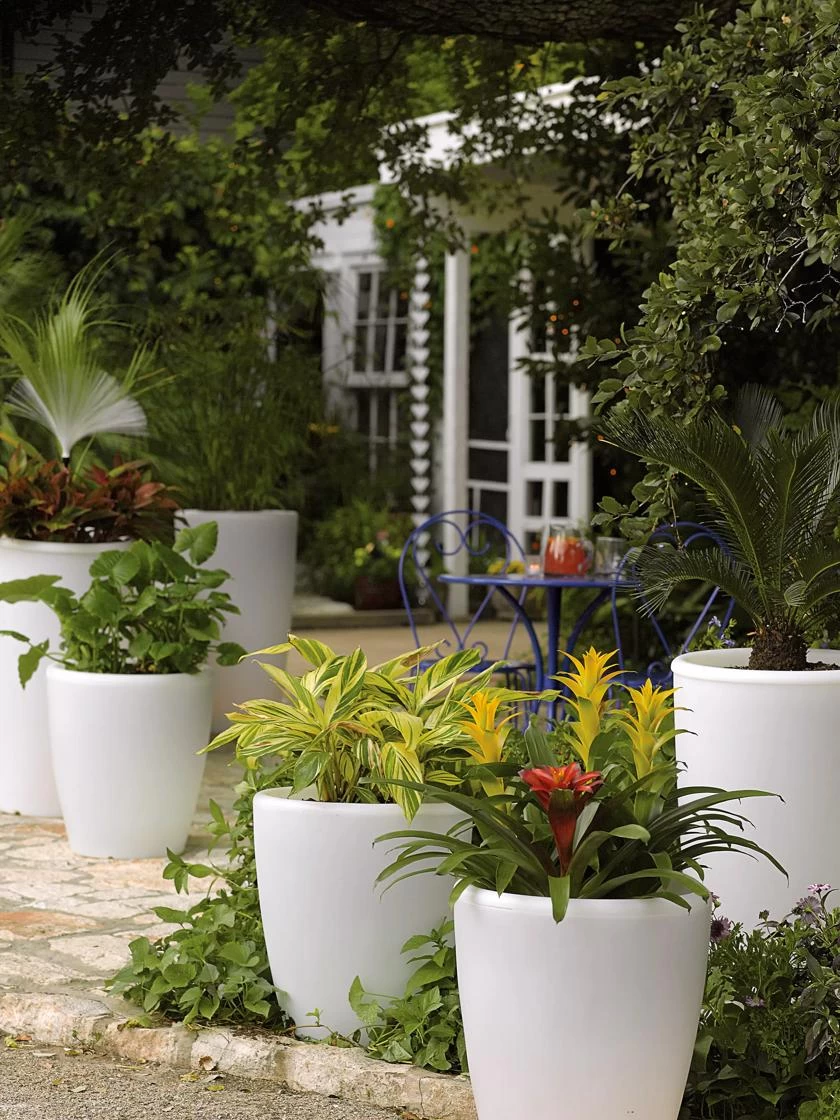 Solar Illuminated Planter, 18" - Image 3