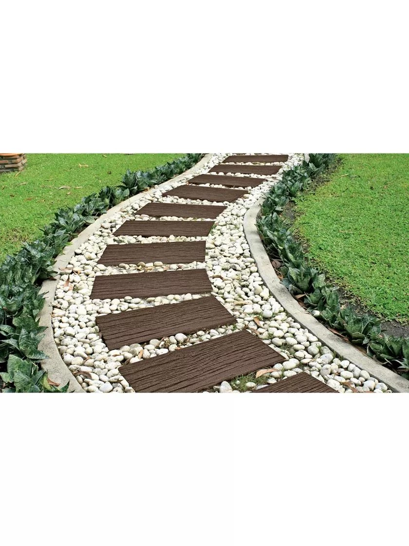 Recycled Rubber Railroad Tie Stepping Stone - Image 2