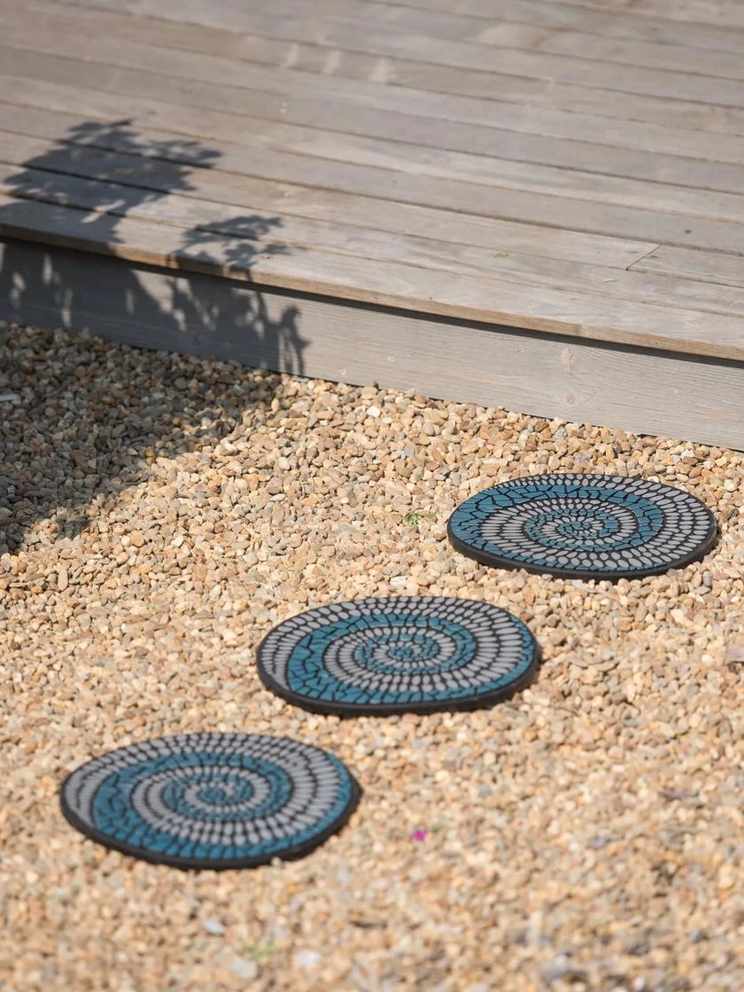 Swirl Stepping Stone - Image 2