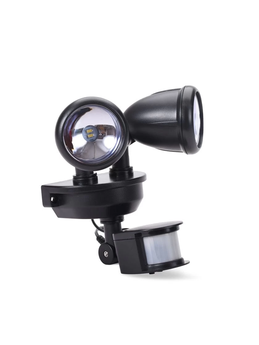 MAXSA®Solar Dual Head LED Motion Activated Light - Image 2